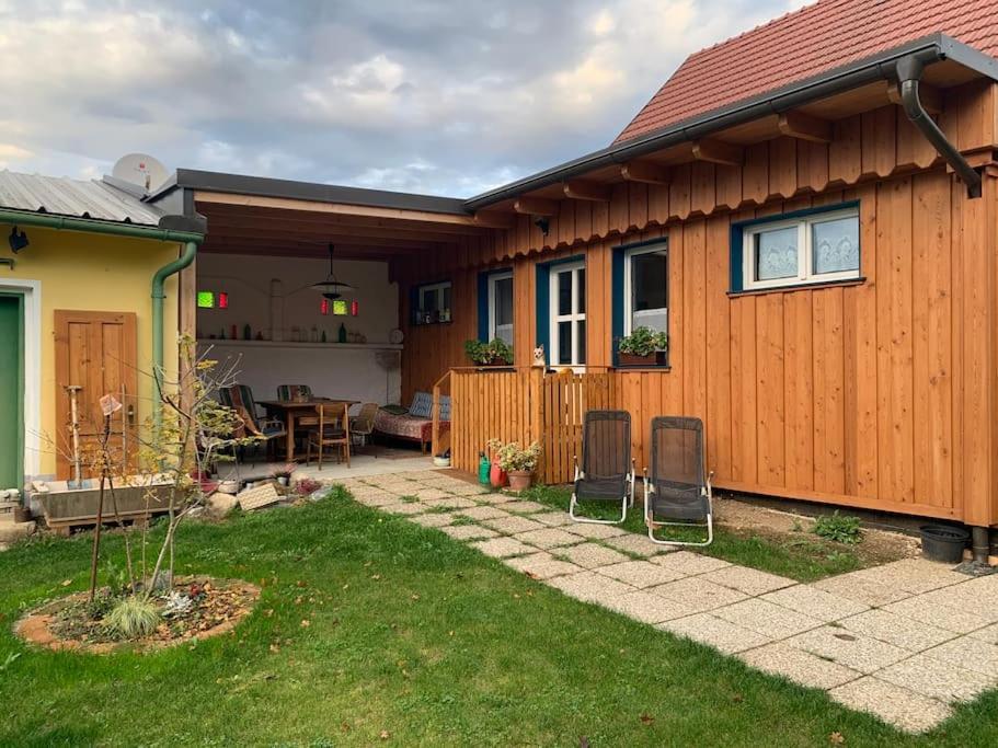 Strebersdorf Ferienhaus Mit Garten In Thermennaehe מראה חיצוני תמונה